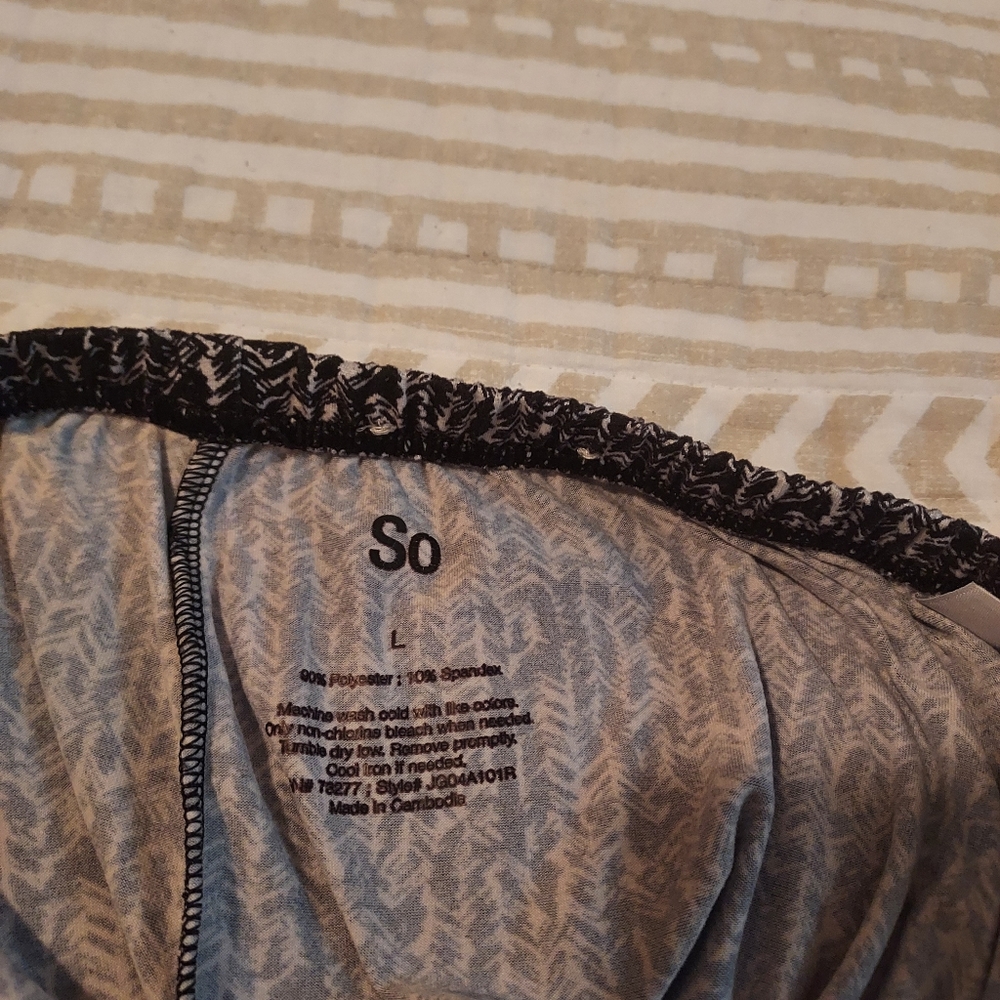 Joggers - Picture 2 of 3